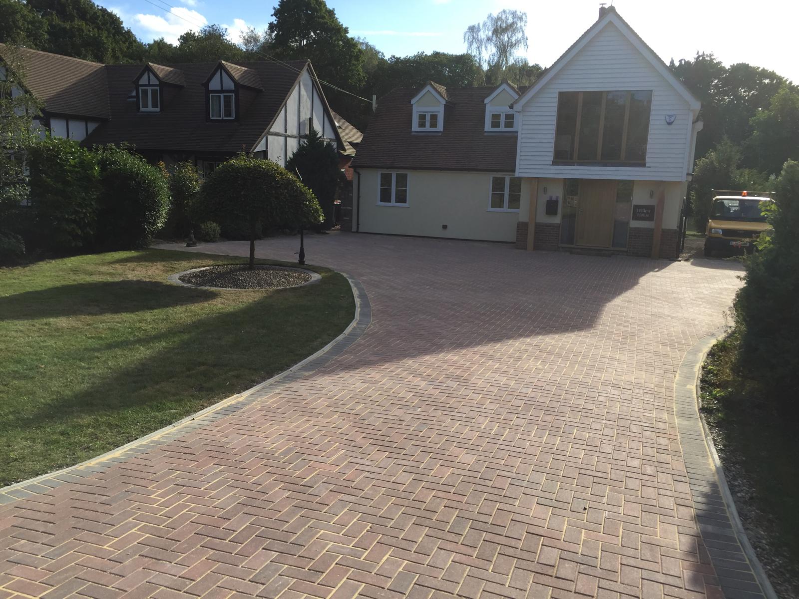 Block paved driveway installation project completed