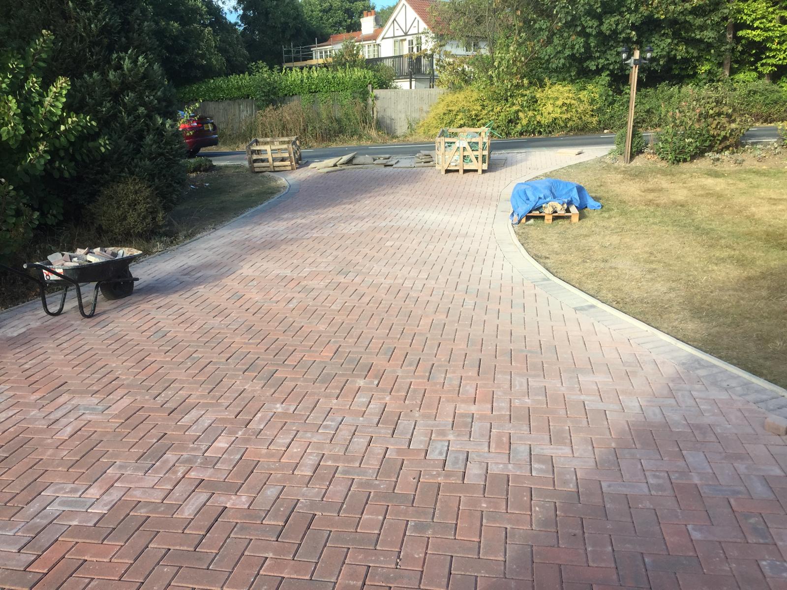 Block paved driveway installation