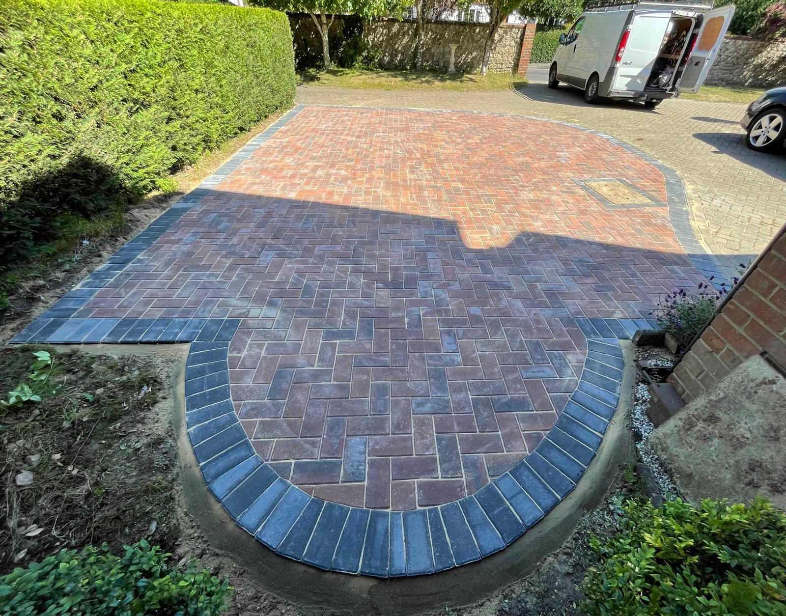 Block paving curved driveway installation for a project in Kent