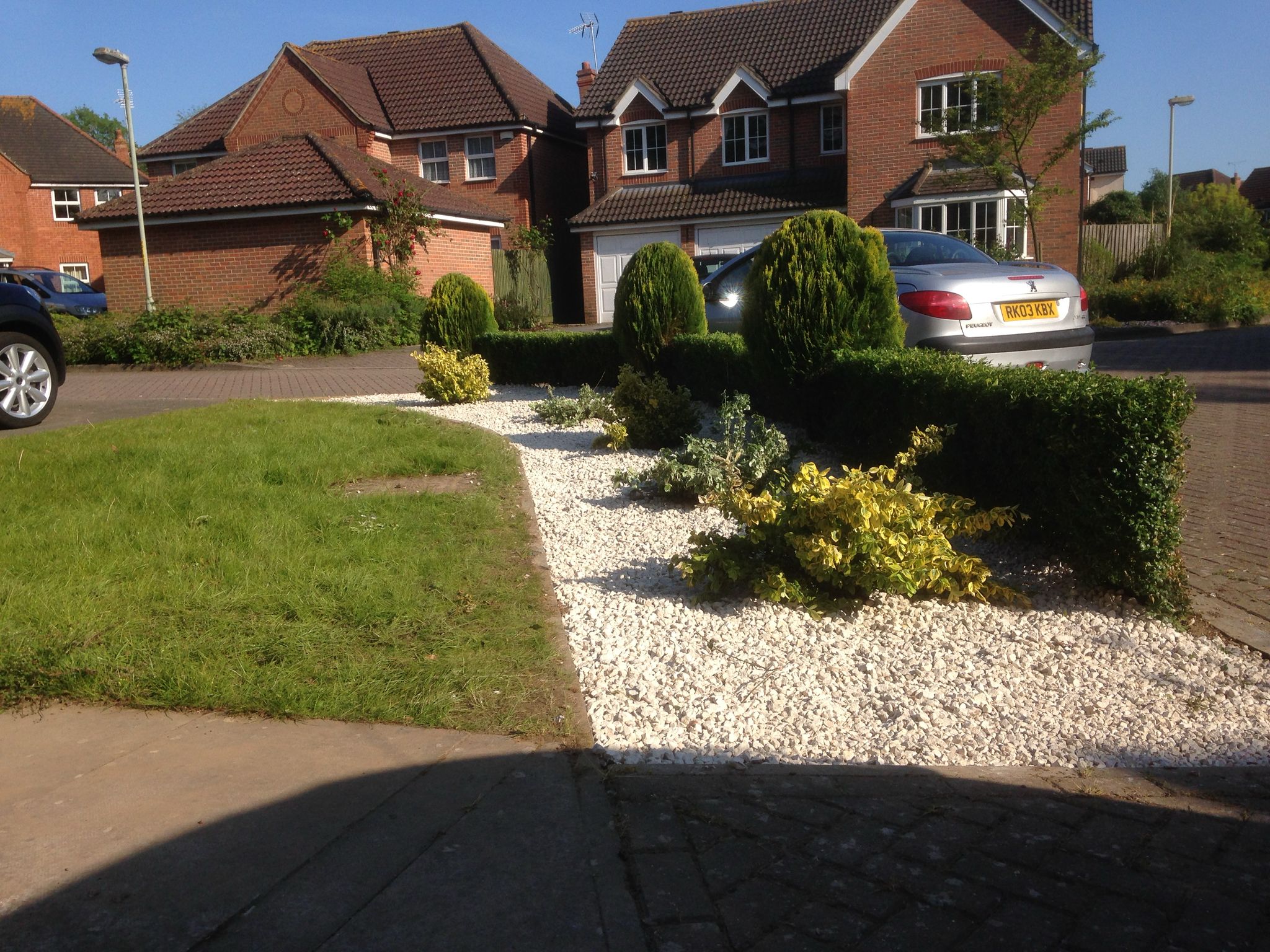 Garden re-fresh with white stone for a landscaping project