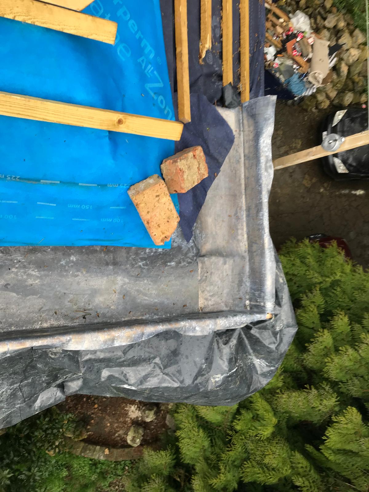 Lead installation on a roof installation