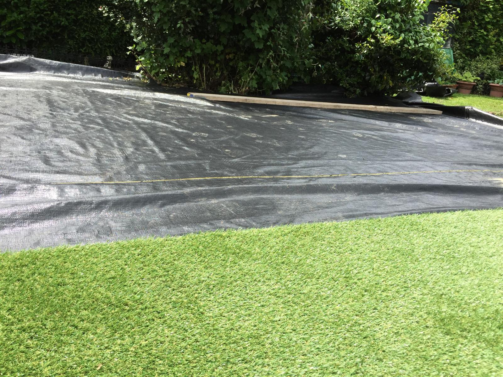 Local garden project with artificial grass installation