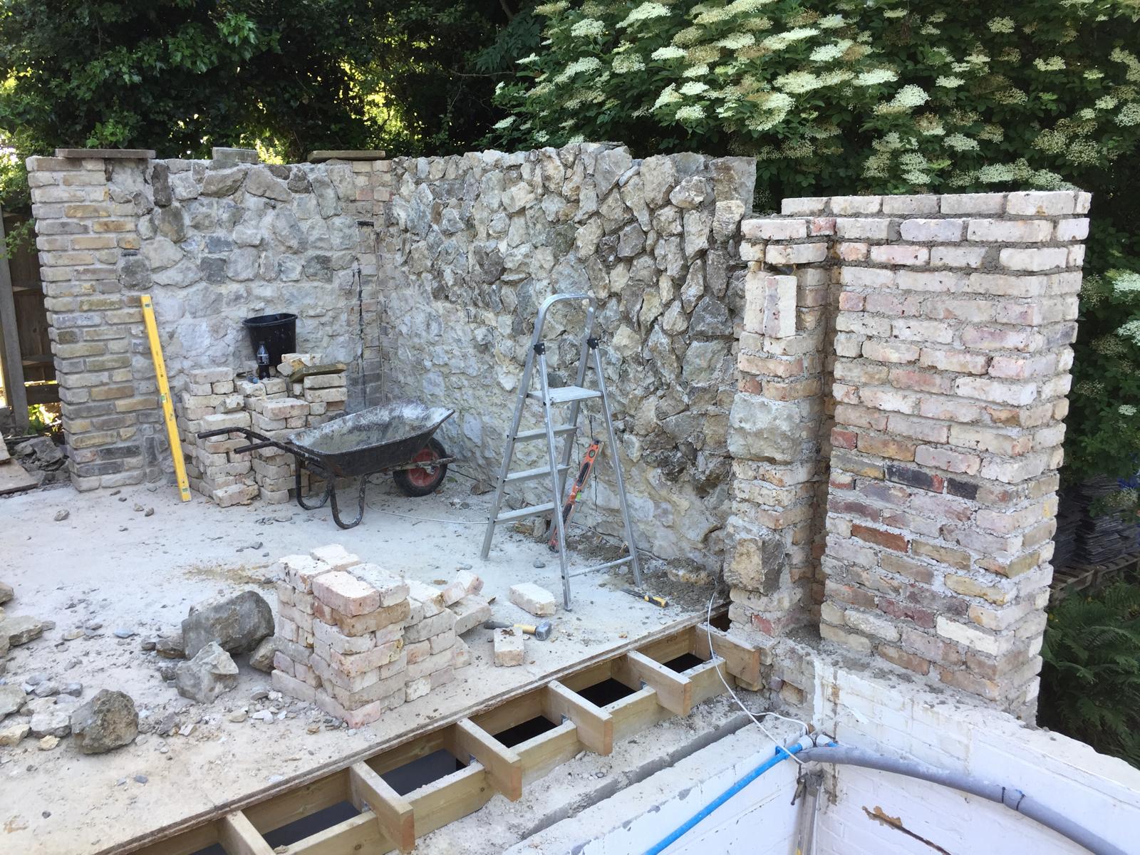 Natural stone wall extension