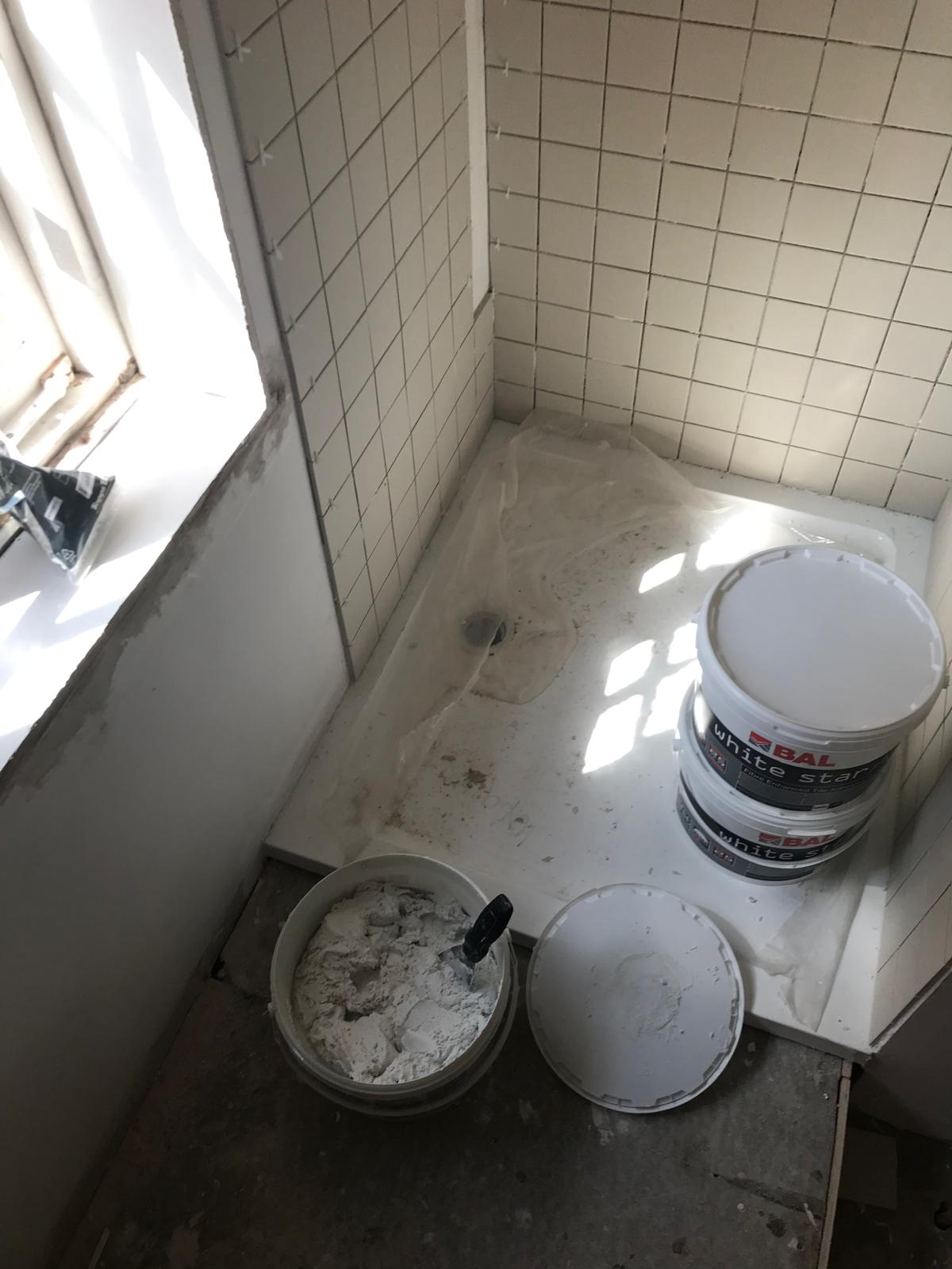 Shower tray installation 